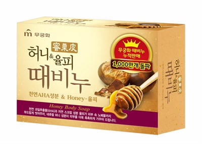 Косметическое мыло-скраб для тела с медом и каштаном Mukunghwa Honey & Chestnut Shell Exfoliating Body Soap 3108 - фото 6697